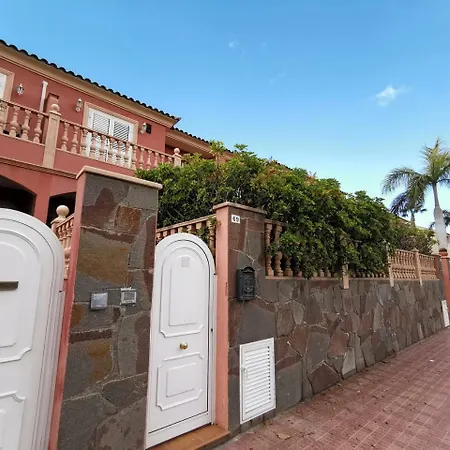 Apartamento Townhouse Jardines Del Duque 49 *