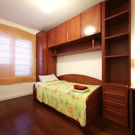 Townhouse Jardines Del Duque 49 דירה